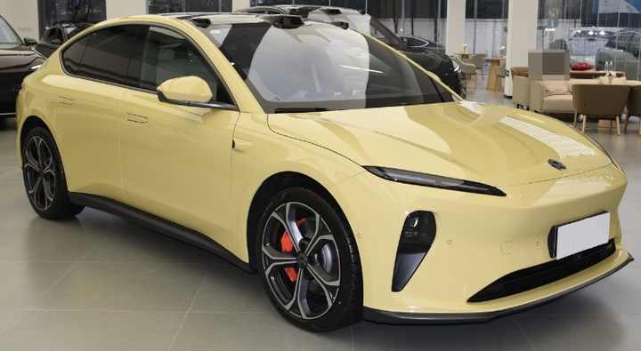 2025 NIO ET5 China-Made Electric Car Leather Automatic AWD With Fast Charging 0.5h 560-1055km Range 200km/h Max Speed Low Price