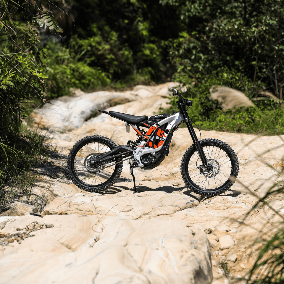 Unleash Your Off-Road Adventure with the Sur Ron Light Bee X - 5000W E Dirt Bike for Adults with Exceptional Performance and Lightweight Design
