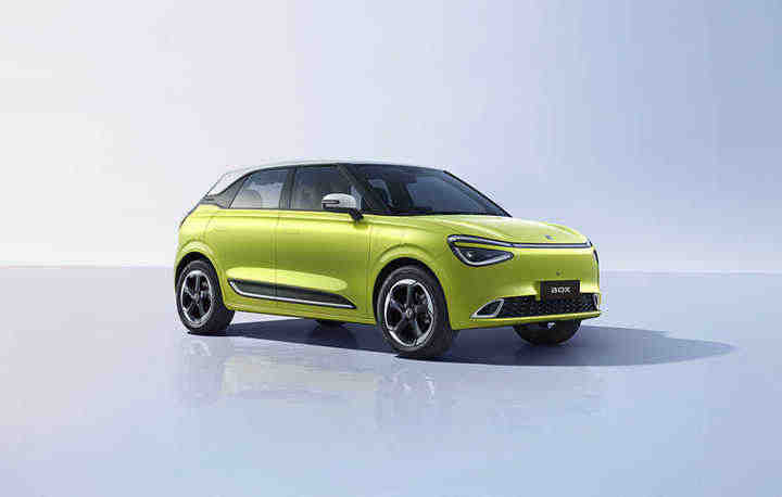 2024 Dongfeng EV SUV Nammi 01 330km RHD Mini Electric Vehicle with 01 Warranty Right Hand Drive Car New Arrival