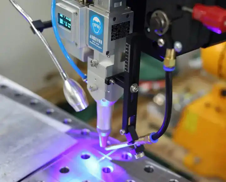 Bwt30 Fiber Laser Robotic Welding Automation Solutions Robot Laser Welding For Furniture Industry Kitchen Industry