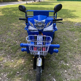 Electric tricycle adult family freight car to pick up and drop off children