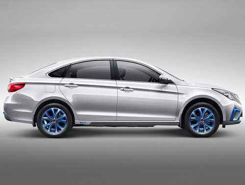 Hot sale and high speed S50 mini suv electric/mini electric car with electric sedan for sale